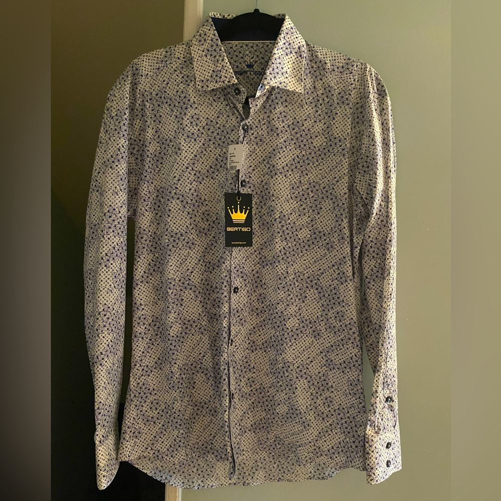 Bertigo Casual Button Down.